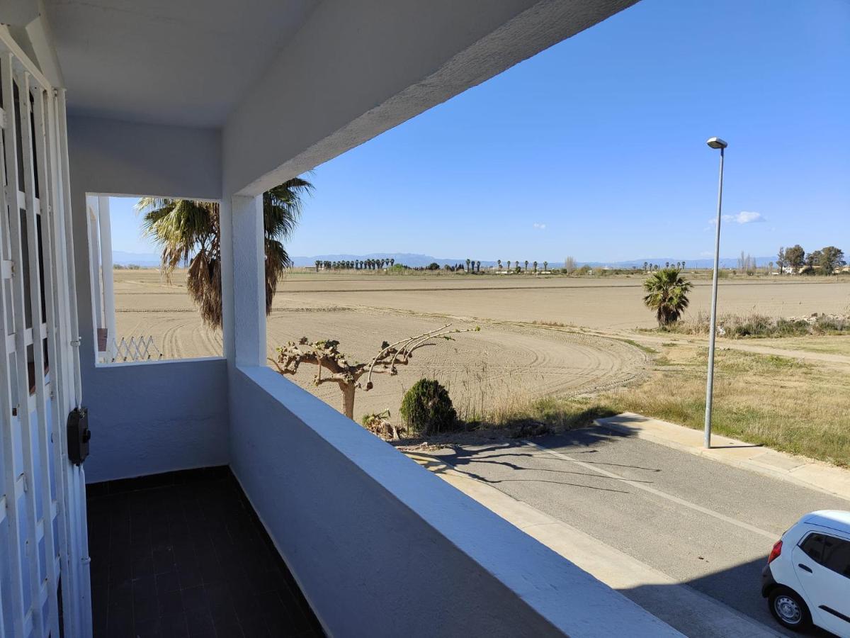 Eucaliptus, Bonito Piso A Pocos Pasos De La Playa Delta De L'Ebre Apartman L'Eucaliptus Kültér fotó